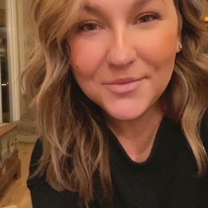 Meet your Posher, Kelli